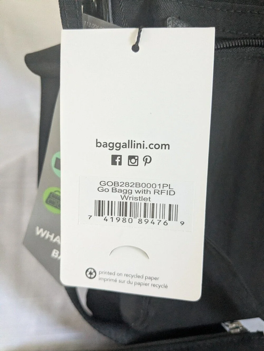 Baggallini Black Crossbody Messenger with Matching Wristlet Nwt